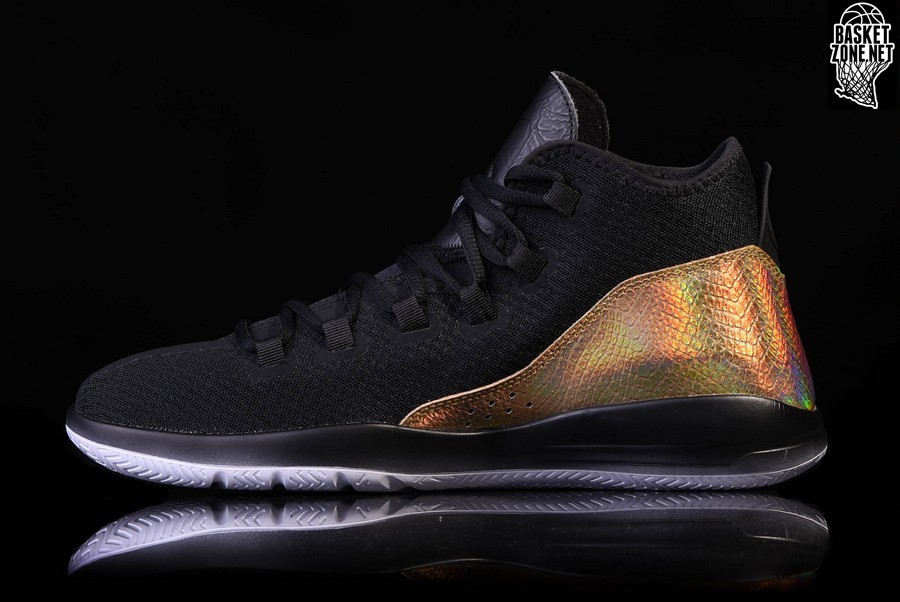 NIKE AIR JORDAN REVEAL Q54 price 102.50 Basketzone