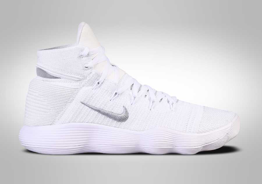 triple white flyknit