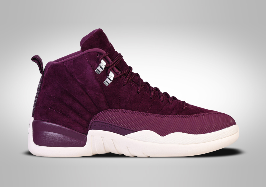 Jordan 12 Bordeaux top