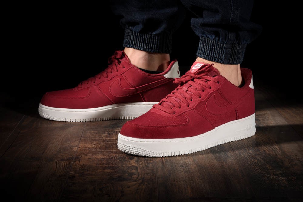 NIKE AIR FORCE 1 '07 SUEDE RED CRUSH