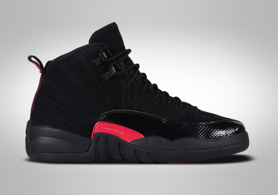 Black jordans retro 12 best sale