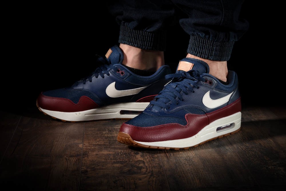air max 1 navy red