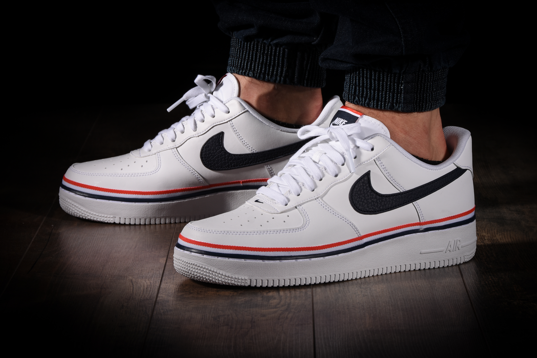 NIKE AIR FORCE 1 LOW '07 LV8 RIBBON WHITE BLUE