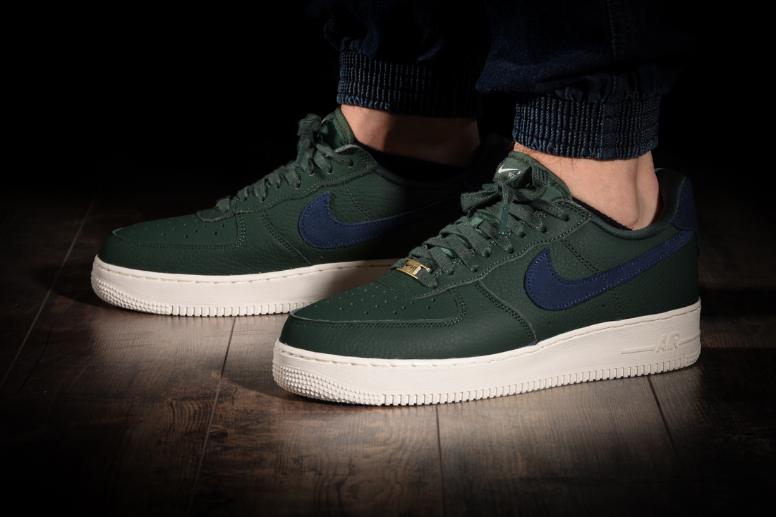 NIKE AIR FORCE 1 LOW '07 GALACTIC JADE