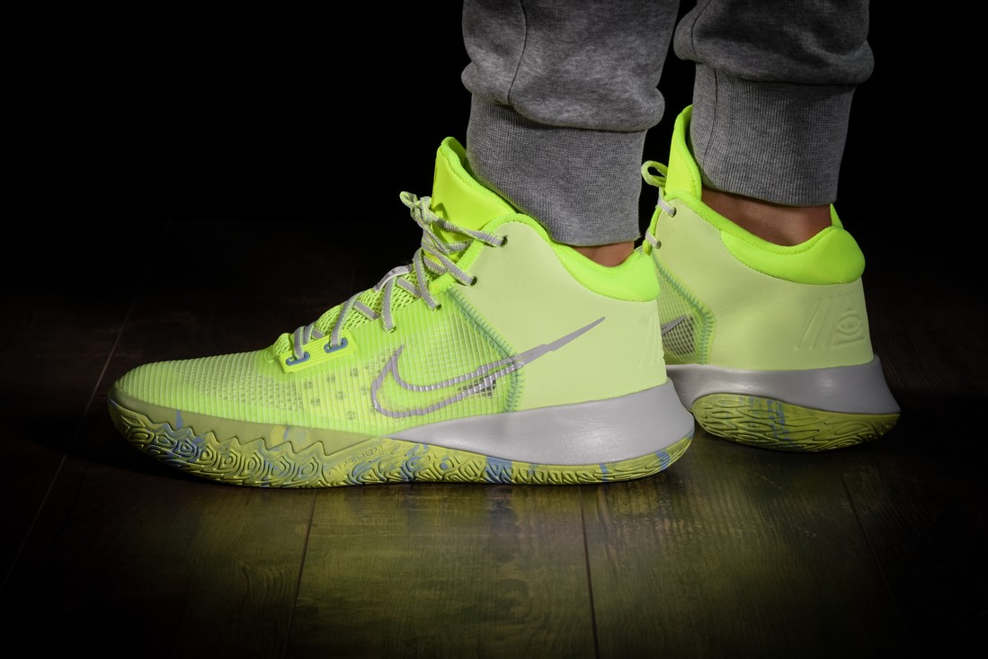 Nike kyrie deals flytrap 4