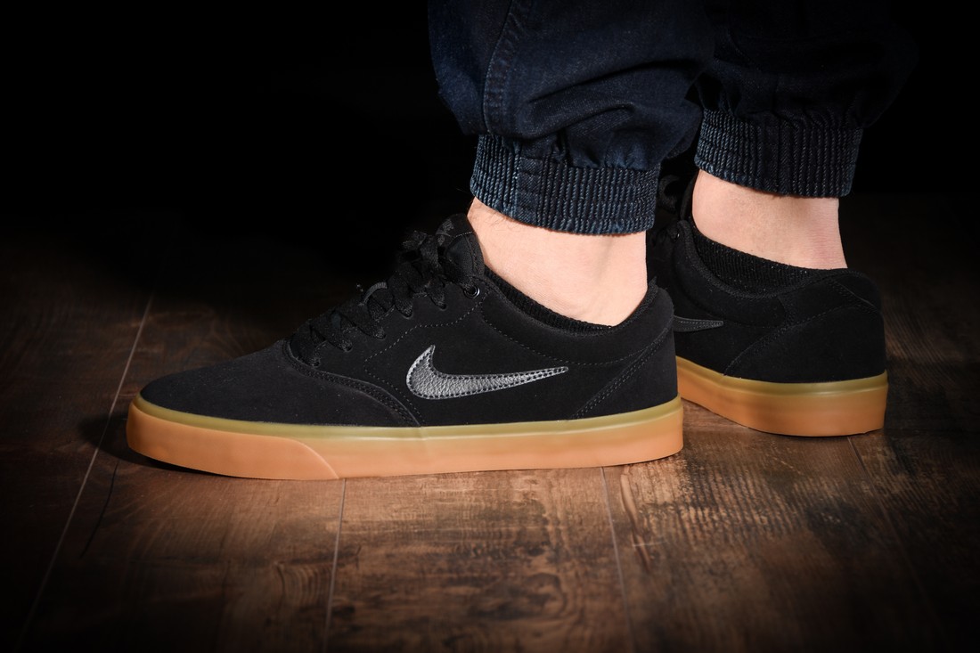 NIKE SB CHARGE SUEDE BLACK GUM for £60 
