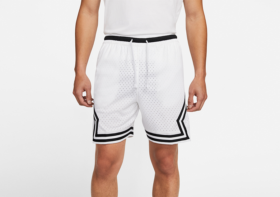 Black and white jordan shorts online