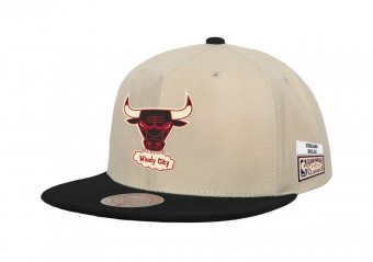 MITCHELL & NESS VINTAGE JOCKEY SNAPBACK HWC CHICAGO BULLS